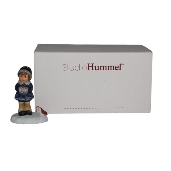 Goebel Hummel "Let It Snow"  Porcelain Figurine Original Box COA - Picture 1 of 8
